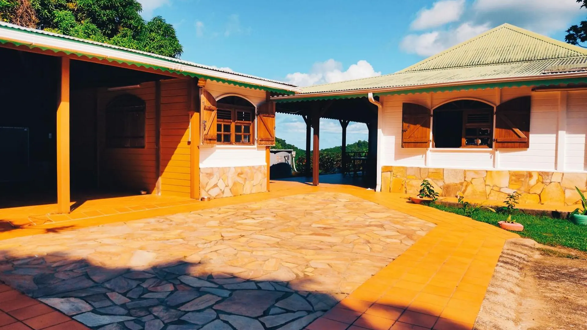 La Villa Mil'Or, Ideale Pour Vos Petits Evenements & Magnifique Vue Sur La Baie Du Robert