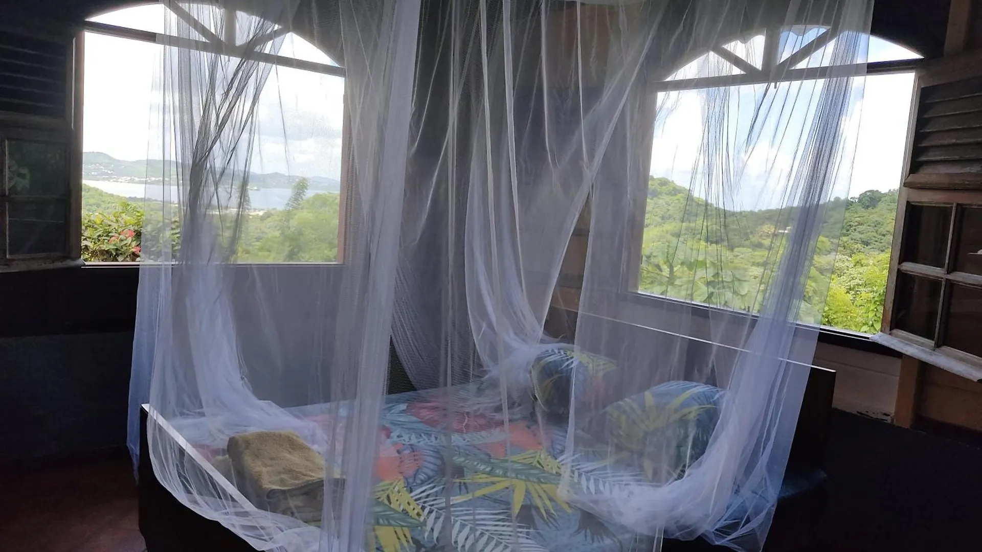 La Villa Mil'Or, Ideale Pour Vos Petits Evenements & Magnifique Vue Sur La Baie Du Robert